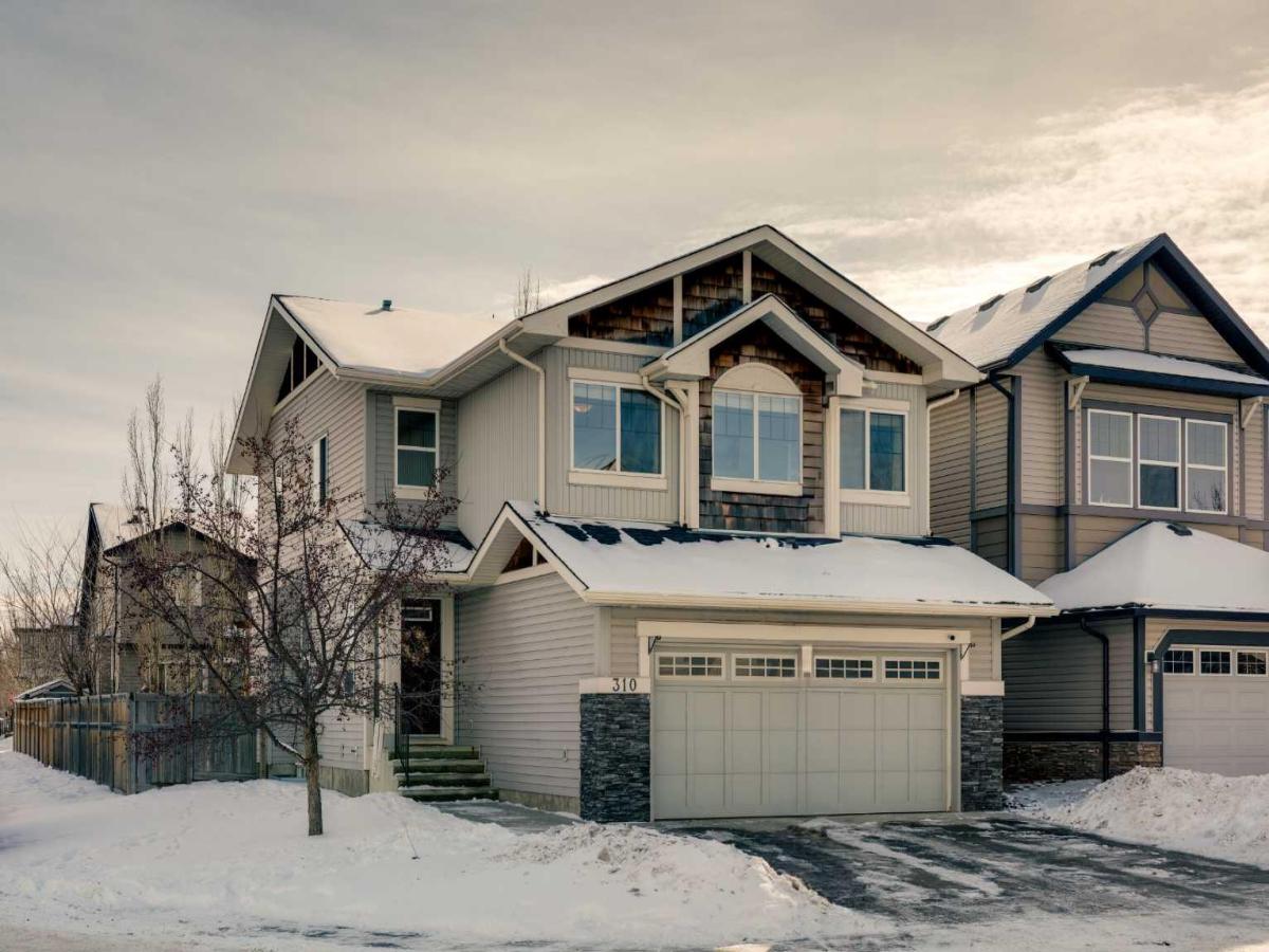 310 Autumn Circle SE Calgary AB T3M 0J8 MLS #A2196296 MLS #A2196296 image #0