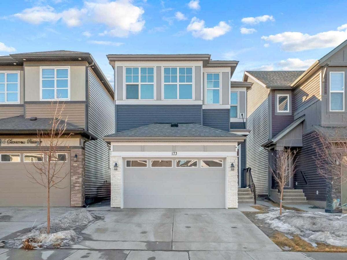 173 Savanna Passage NE Calgary AB T3J2J7 MLS #A2198207 MLS #A2198207 image #0