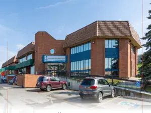 303, 320 23 Avenue SW Calgary AB T2S 0J2 MLS #A2256161 broker reciprocity