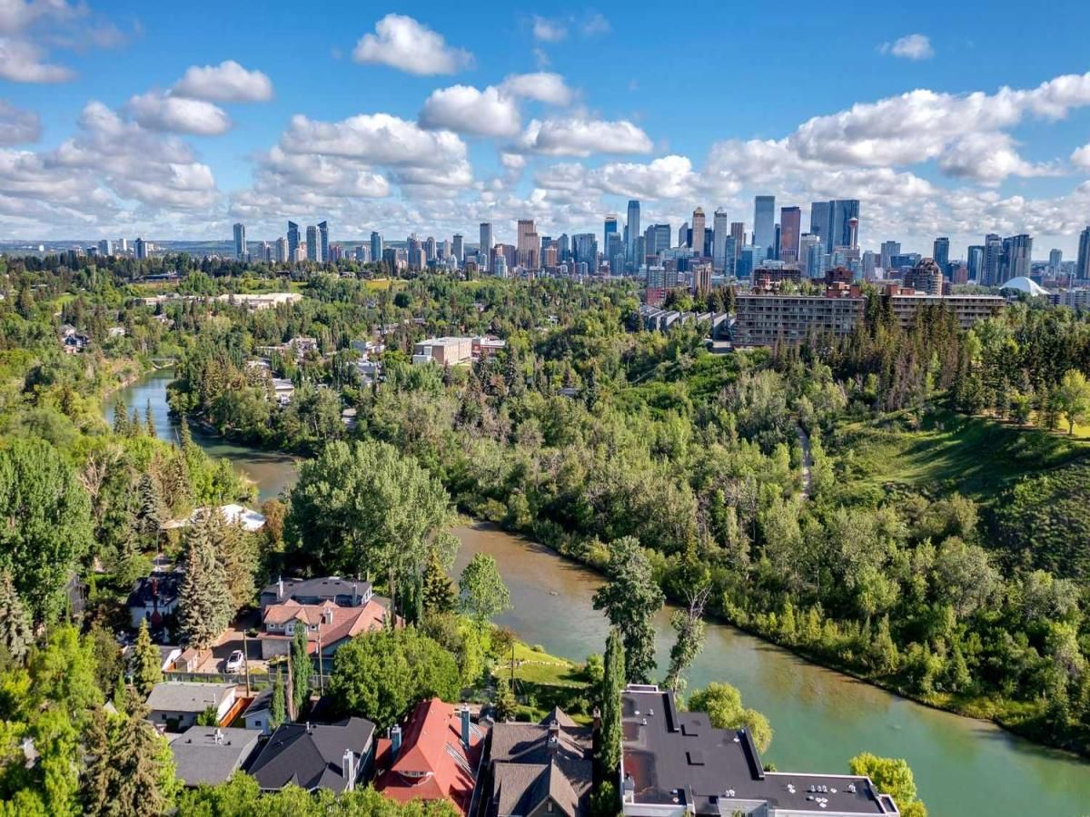 MLS #A2203341 image #0