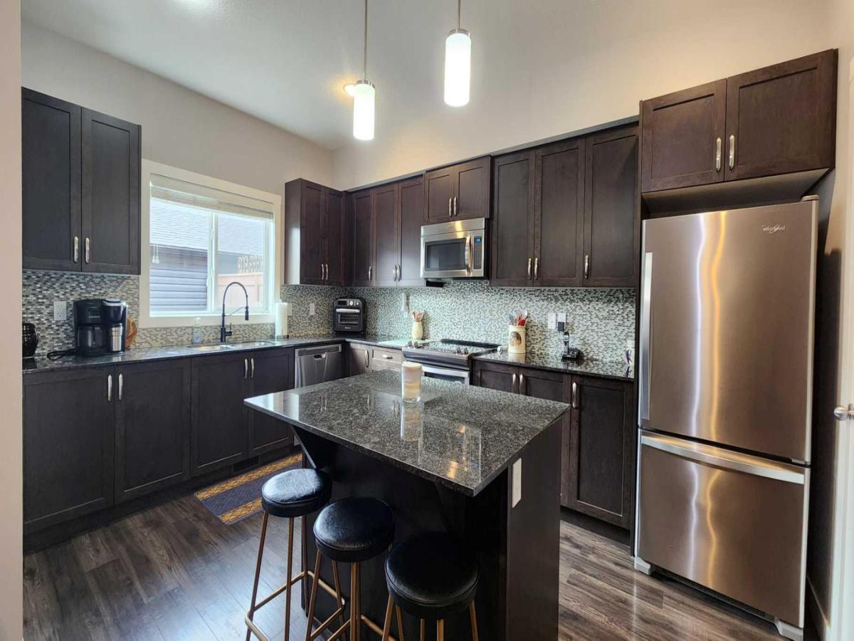 MLS #A2206920 image #0