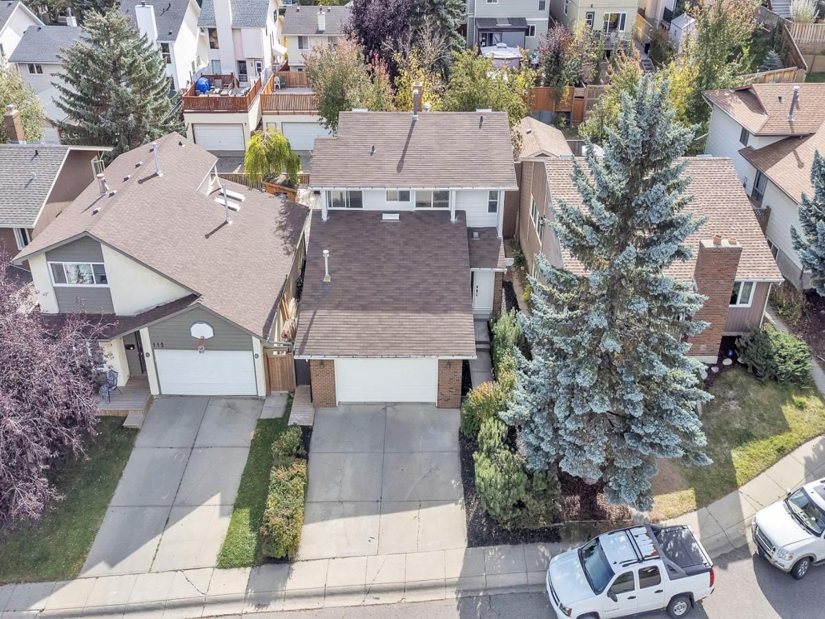 116 Strathcona Close SW Calgary AB T3H 1L3 | MLS #A2209232 MLS #A2209232 image #0