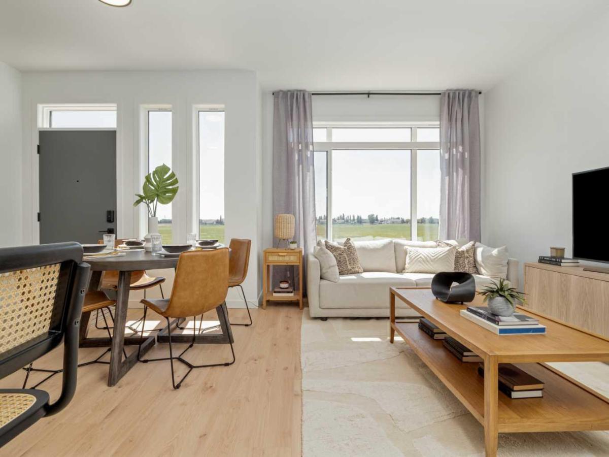 MLS #A2211295 image #0