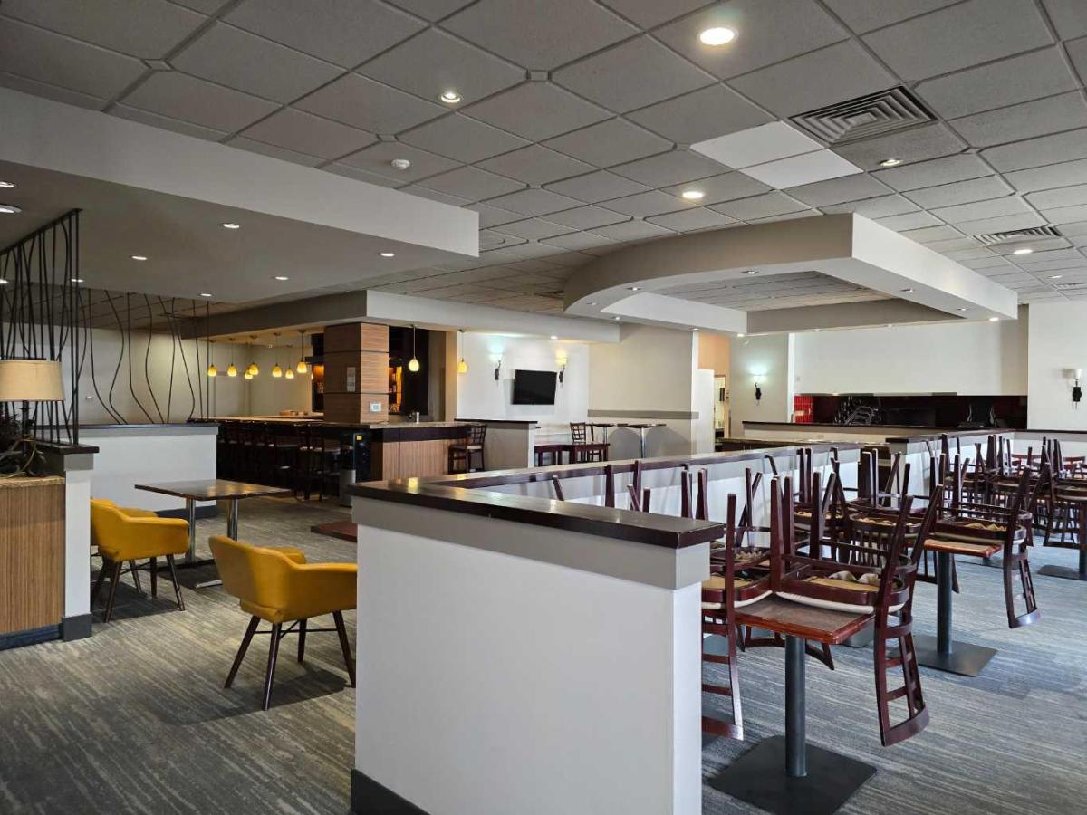 4206 Macleod Trail S Calgary AB T2G 2R7 MLS #A2212835 MLS #A2212835 image #0