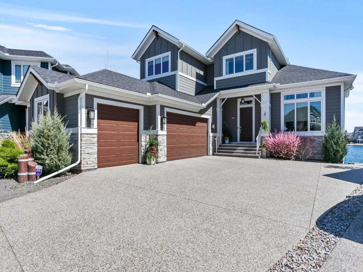 MLS #A2216043 image #0