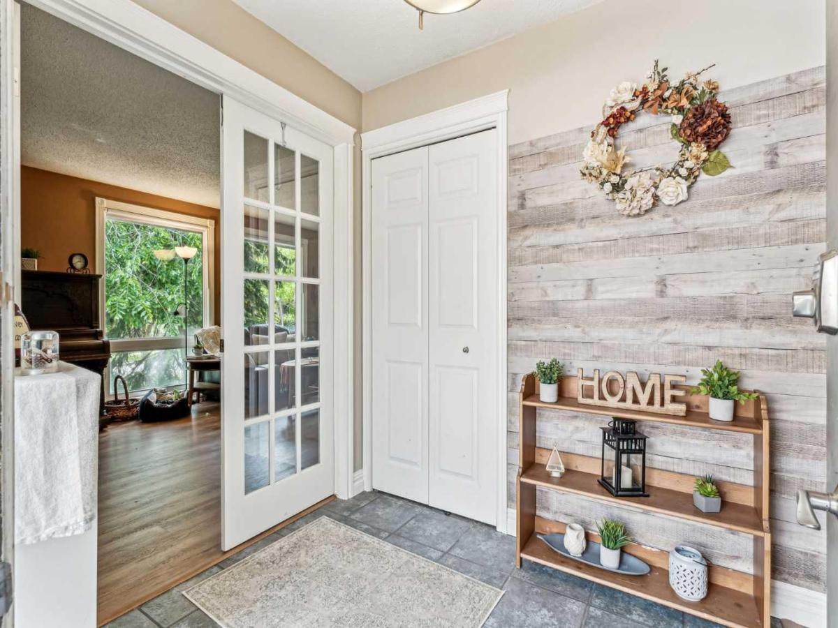 220 72 Avenue NE Calgary AB T2K 0N9 MLS #A2216457 MLS #A2216457 image #0