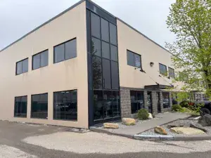 10, 12221 44 Street SE Calgary AB T2Z 4H3 MLS #A2255292 broker reciprocity