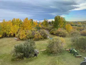 42085 River Heights Lane Cochrane AB T4C 2A4 MLS #A2185945 broker reciprocity