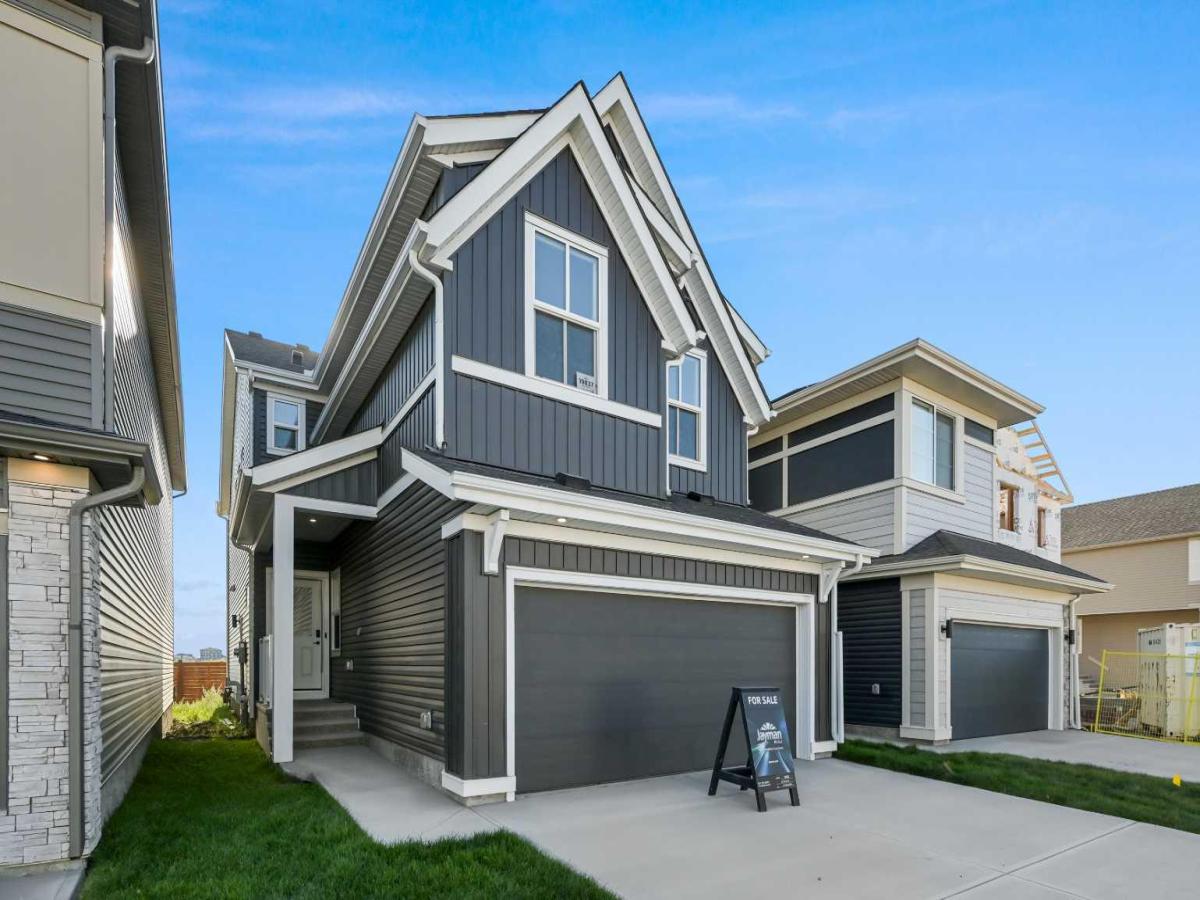 MLS #A2222612 image #0