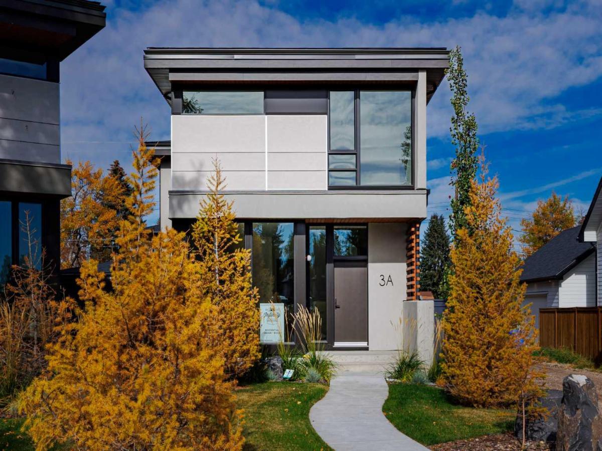 3A Willow Crescent SW Calgary AB T3C 3B8 MLS #A2224969 MLS #A2224969 image #0