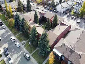 7716 bowness Road NW Calgary AB T3B 0H1 MLS #A2266883 broker reciprocity