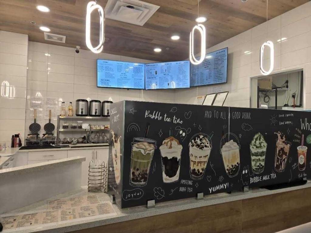 1632 14 Avenue NW Calgary AB T2N 1M7 MLS #A2228501 MLS #A2228501 image #0