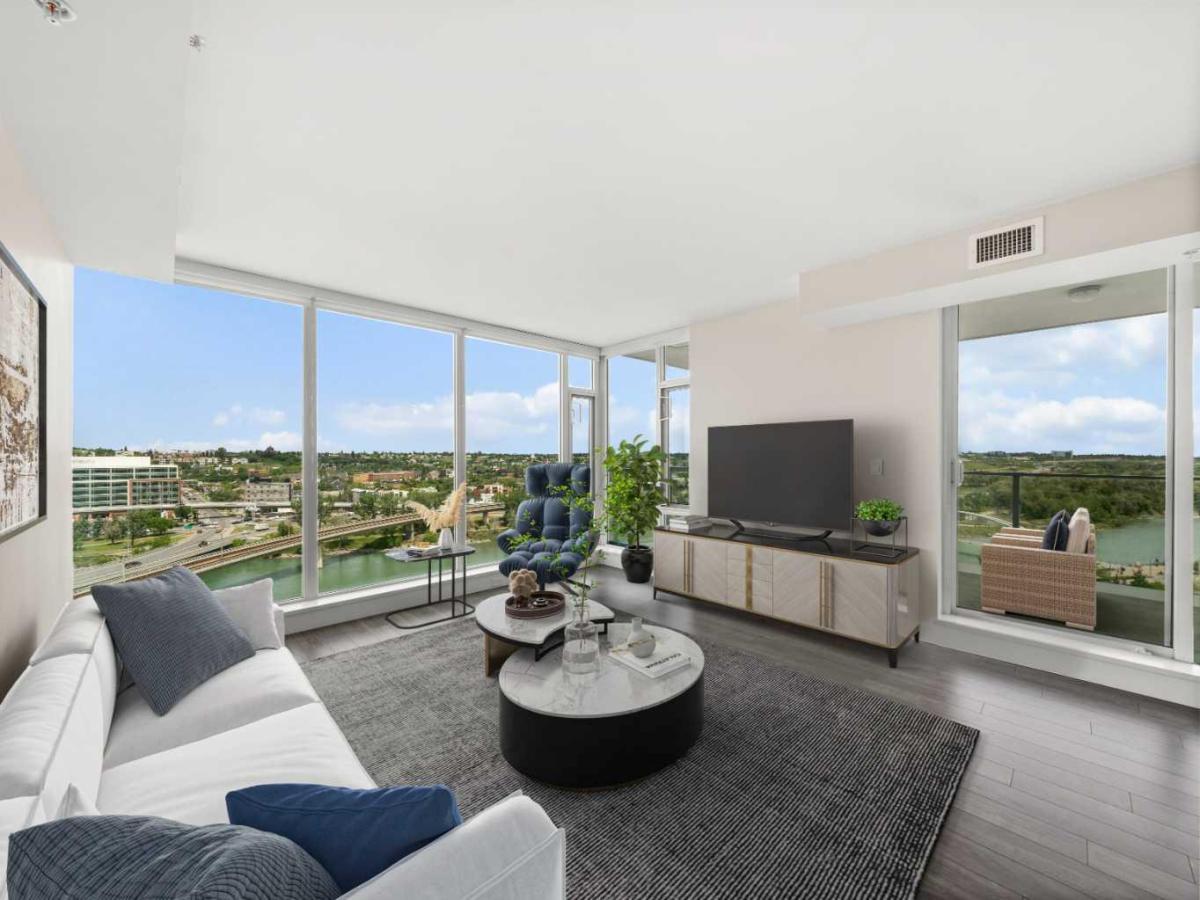 1303, 519 Riverfront Avenue SE Calgary AB T2G 1K6 | MLS #A2229982 MLS #A2229982 image #0