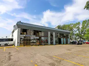 2182 39 Avenue NE Calgary AB T2E 6P7 MLS #A2178275 broker reciprocity