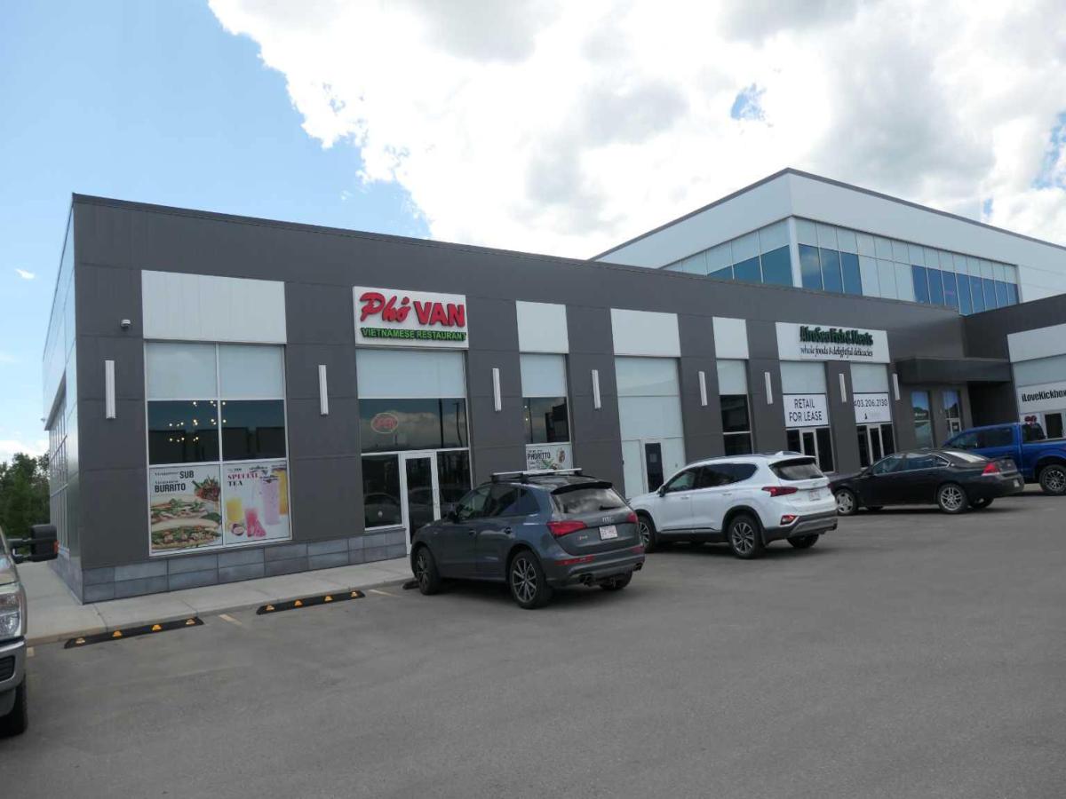 2110, 4 Royal Vista Way NW Calgary AB T3R 0N2 MLS #A2231856 MLS #A2231856 image #0