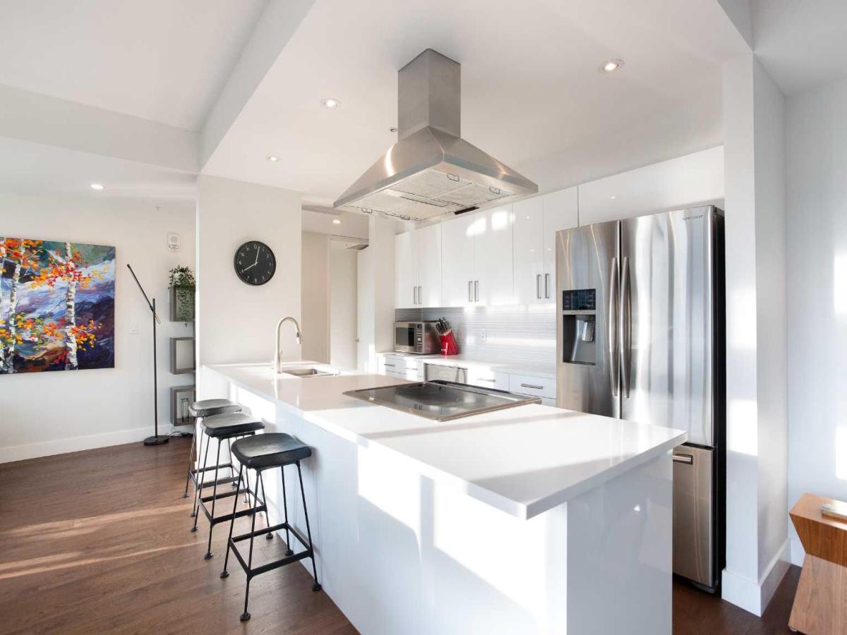 1005, 205 Riverfront Avenue SW Calgary AB T2P 5K4 MLS #A2232473 MLS #A2232473 image #0