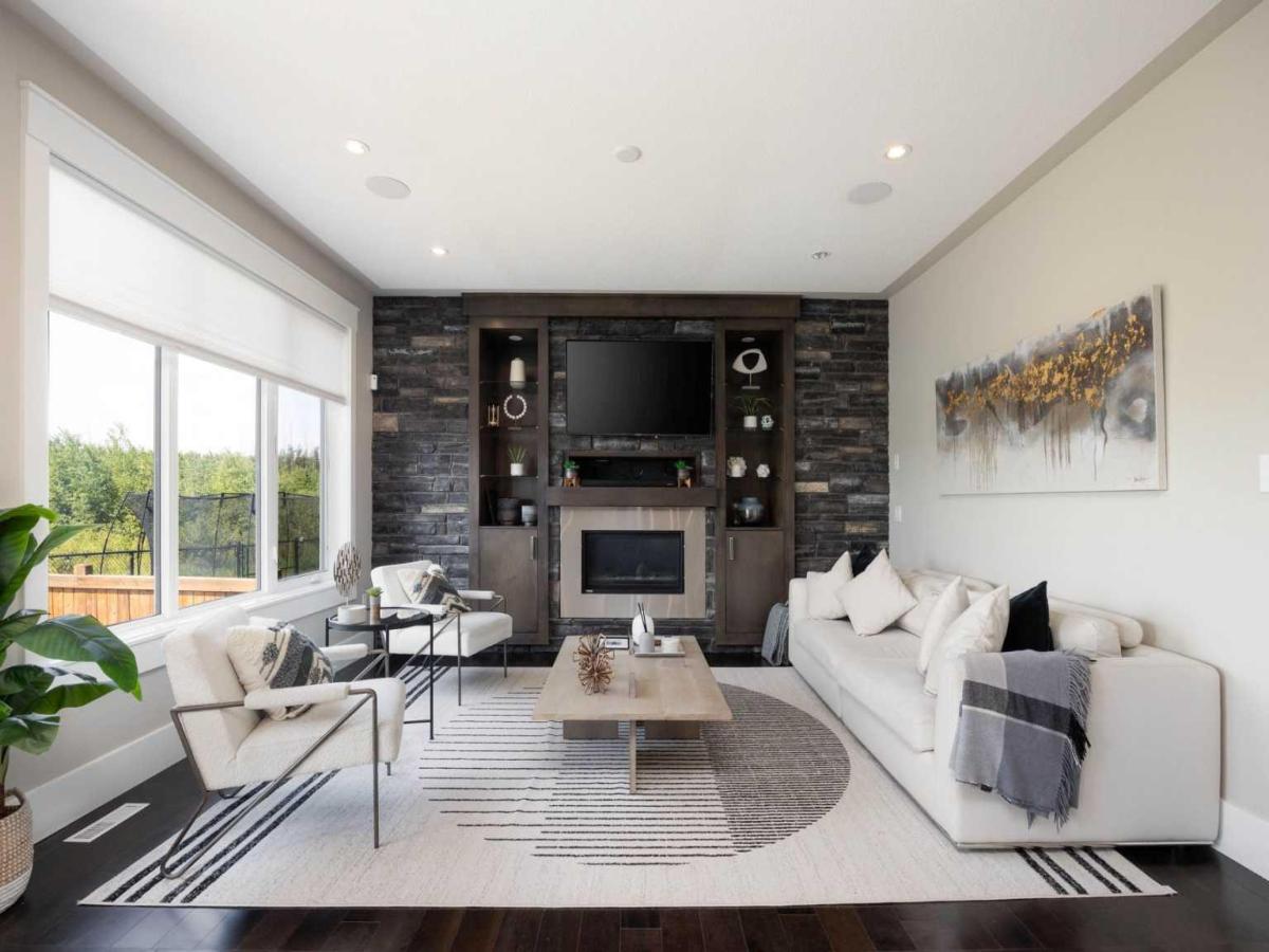 MLS #A2232926 image #0