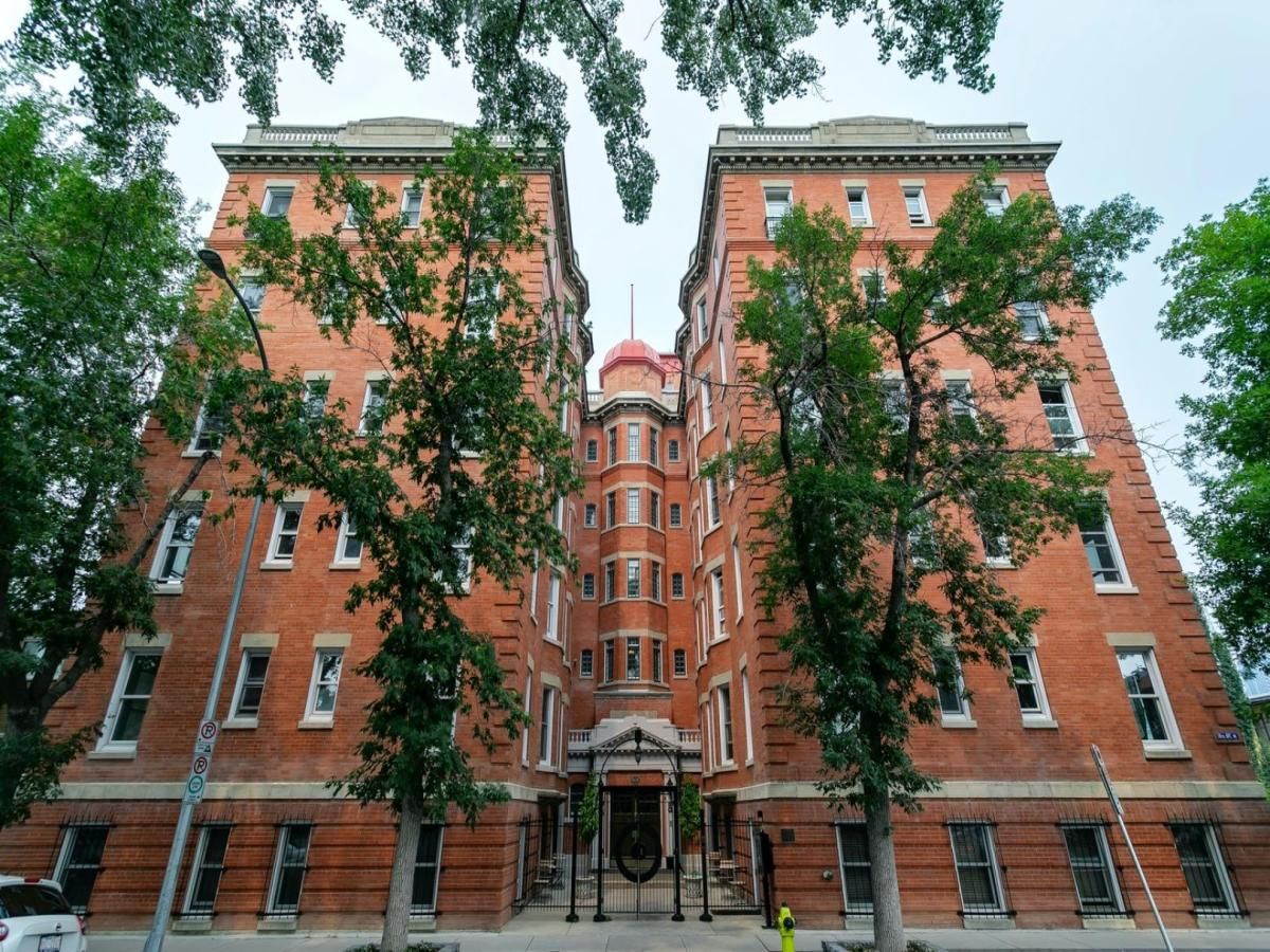 1, 804 18 Avenue SW Calgary AB T2T 0G8 MLS #A2234417 MLS #A2234417 image #0