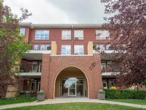 8, 803 Varsity Estates Drive NW Calgary AB T3B 4W5 MLS #A2265821 broker reciprocity