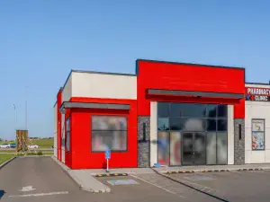 3370 32 Street NE Calgary AB T1Y 6B9 MLS #A2235139 broker reciprocity