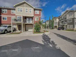 115 Saddlebrook Point NE Calgary AB T3J 0K3 MLS #A2258442 broker reciprocity