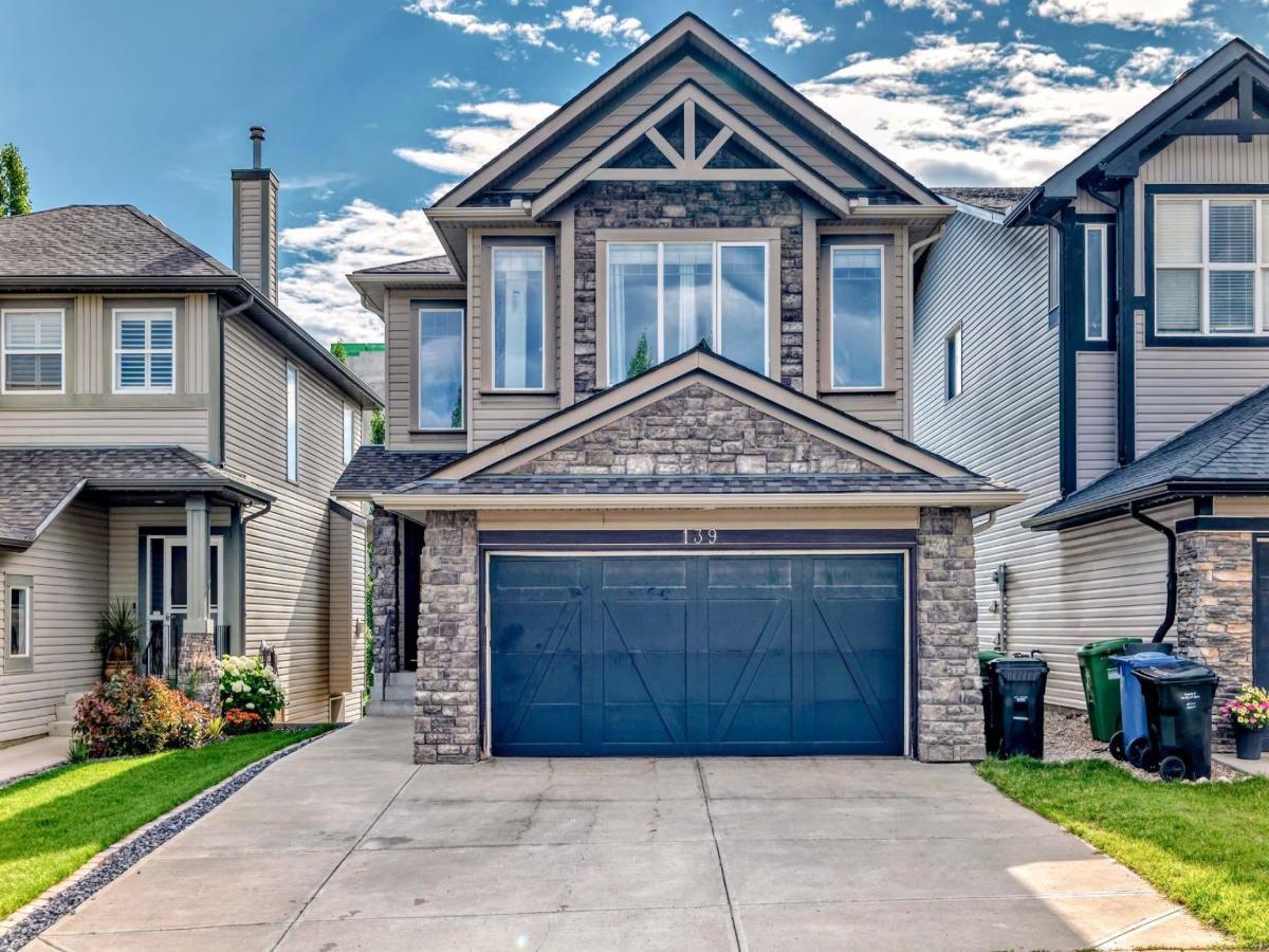 MLS #A2242503 image #0