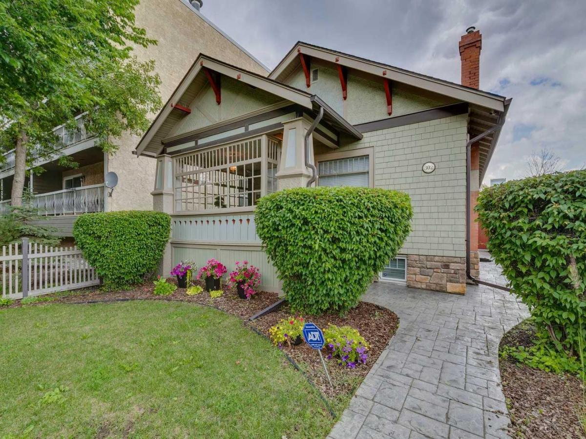 302 24 Avenue SW Calgary AB T2S 0K2 MLS #A2245198 MLS #A2245198 image #0