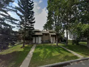 218 Crowchild Trail NW Calgary AB T2N 2R2 MLS #A2255151 broker reciprocity