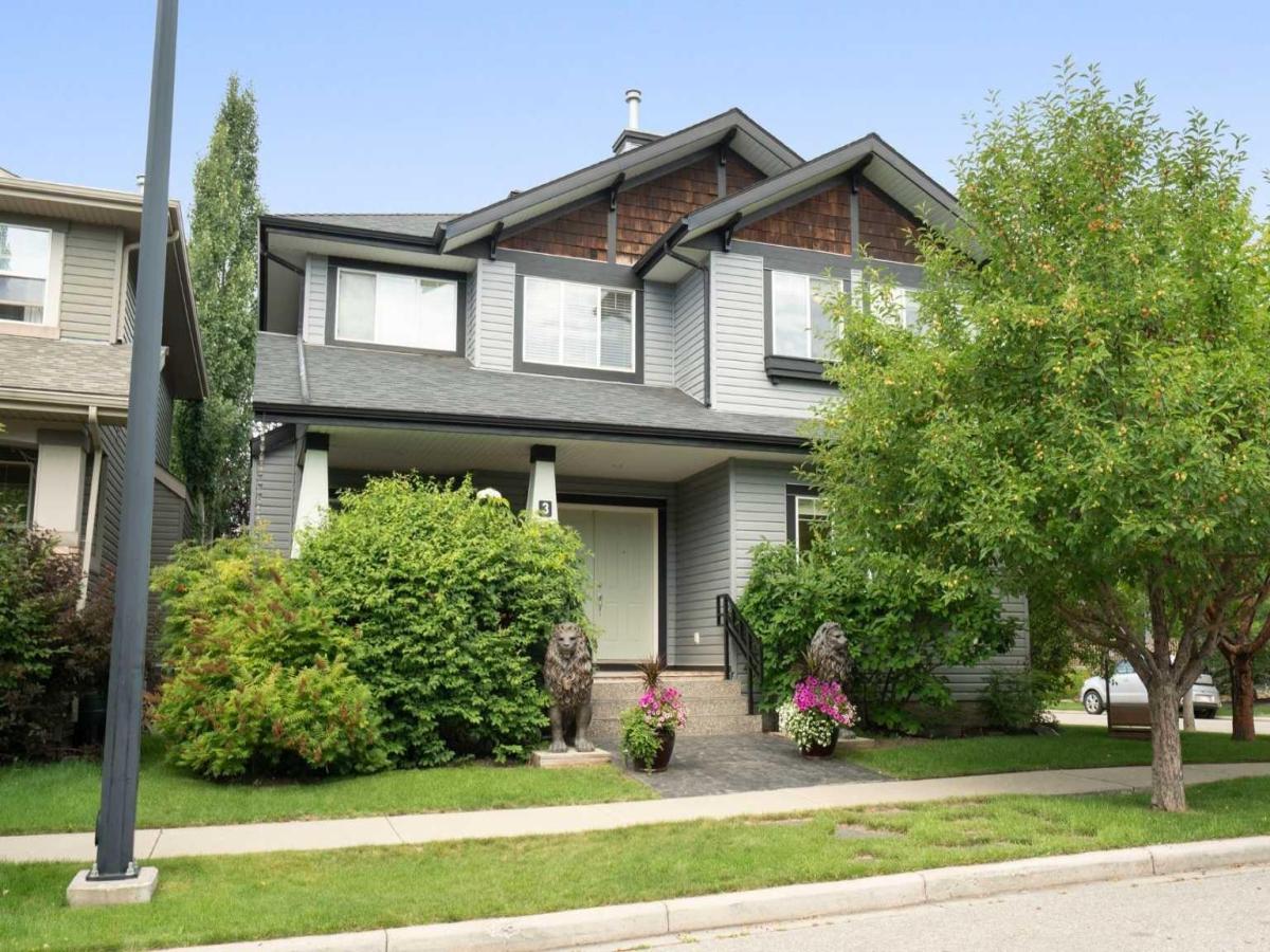 3 Prestwick Estate Link SE Calgary AB T2Z 4H2 | MLS #A2246934 MLS #A2246934 image #0