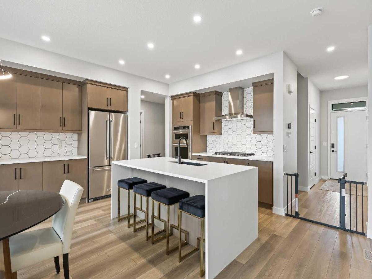 MLS #A2247575 image #0