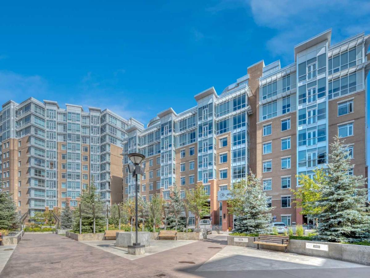 410, 24 Varsity Estates Circle NW Calgary AB T3A 2X8 MLS #A2247848 MLS #A2247848 image #0