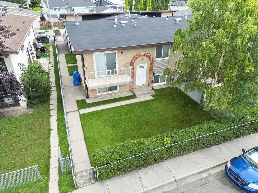 12 Huntley Close NE Calgary AB T2K4Z3 MLS #A2248006 MLS #A2248006 image #0