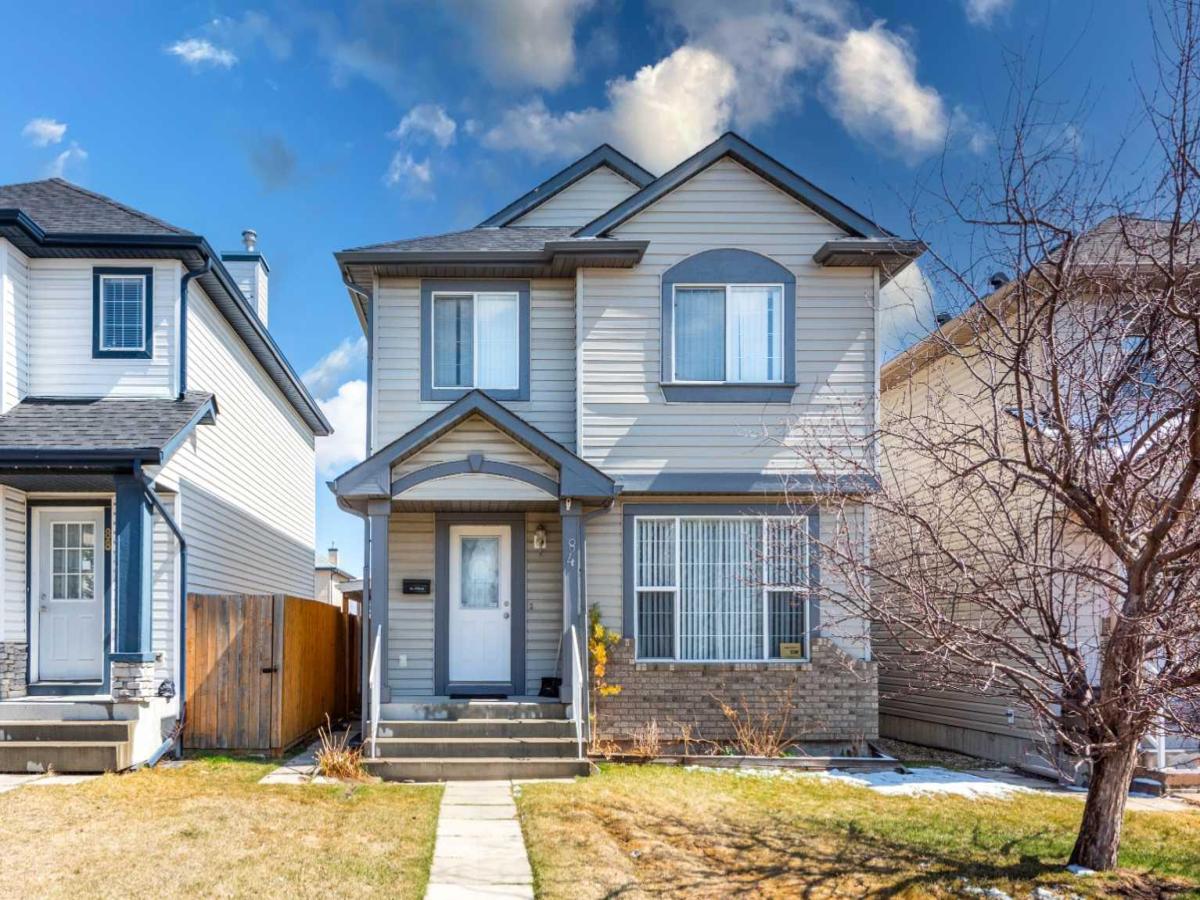 84 Tarington Way NE Calgary AB T3J 4V9 MLS #A2248793 MLS #A2248793 image #0