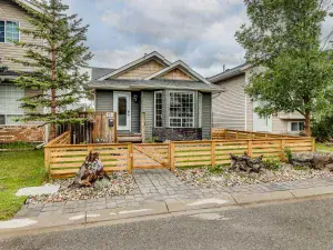 501 Saddlecrest Boulevard NE Calgary AB T2J 0G2 MLS #A2253070 broker reciprocity