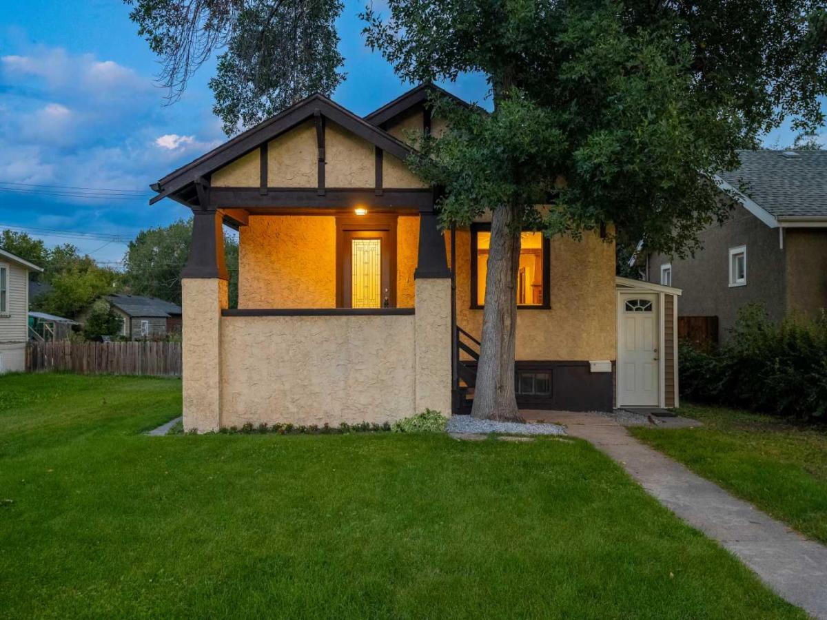 1640 15 Street SE Calgary AB T2G 3L9 MLS #A2251435 MLS #A2251435 image #0