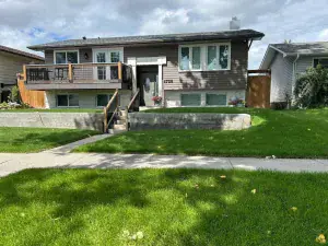 5316 Thorncliffe Drive NW Calgary AB T2K 2Z3 MLS #A2264598 broker reciprocity