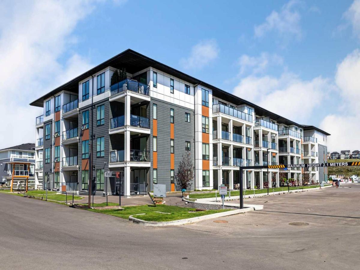 MLS #A2251825 image #0