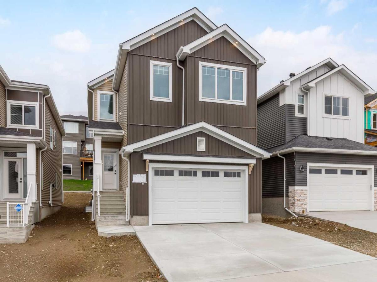 MLS #A2252105 image #0