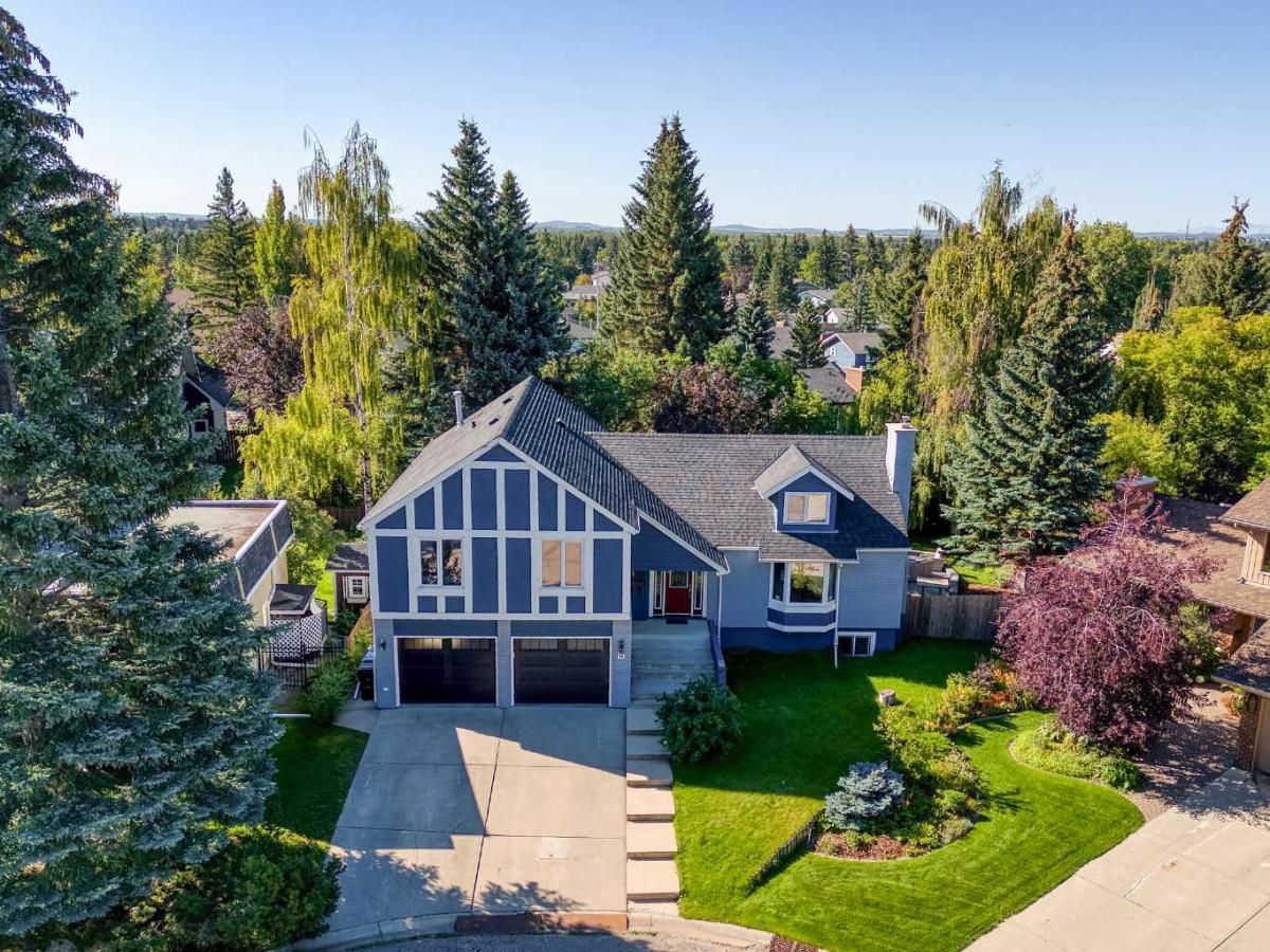 119 Pump Hill Bay SW Calgary AB T2V 4L6 MLS #A2253037 MLS #A2253037 image #0