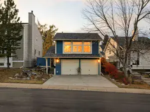 77, 115 Bergen Road NW Calgary AB T3K 1P2 MLS #A2264783 broker reciprocity