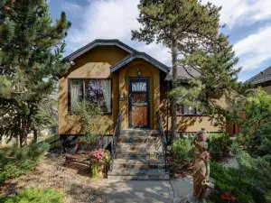 1468 Renfrew Drive NE Calgary AB T2E 5J5 MLS #A2266127 broker reciprocity