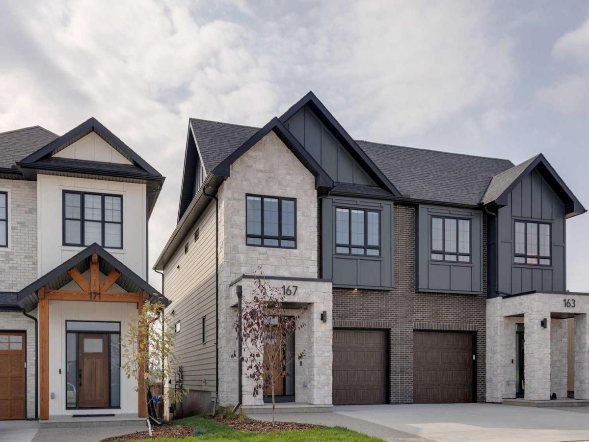 167 Greenwich Drive NW Calgary AB T3B 6N9 MLS #A2253774 MLS #A2253774 image #0