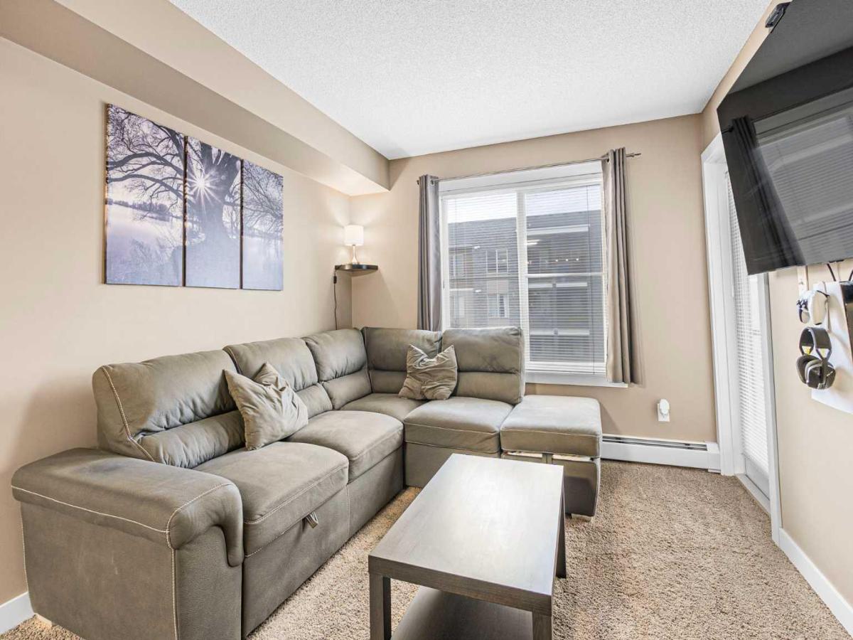 311, 7130 80 Avenue NE Calgary AB T3J 0N5 MLS #A2253813 MLS #A2253813 image #0