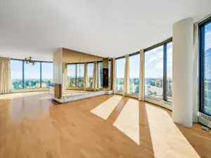 913, 4944 Dalton Drive NW Calgary AB T3A 2E6 MLS #A2173562 broker reciprocity