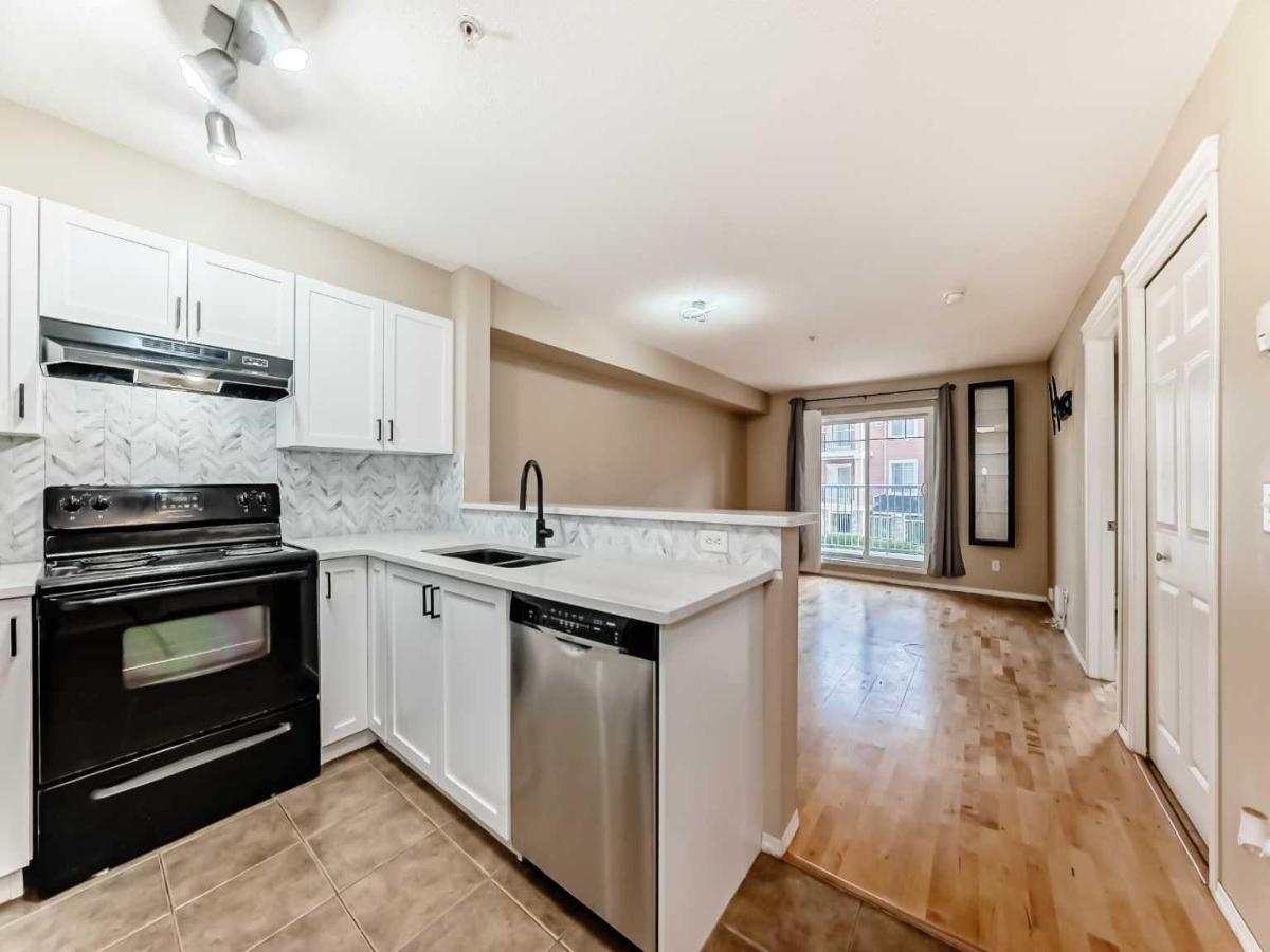 8106, 70 Panamount Drive NW Calgary AB T3K 6L7 MLS #A2255150 MLS #A2255150 image #0