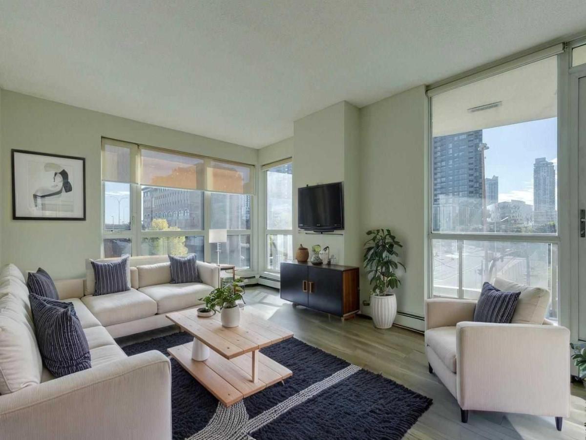 MLS #A2256179 image #0