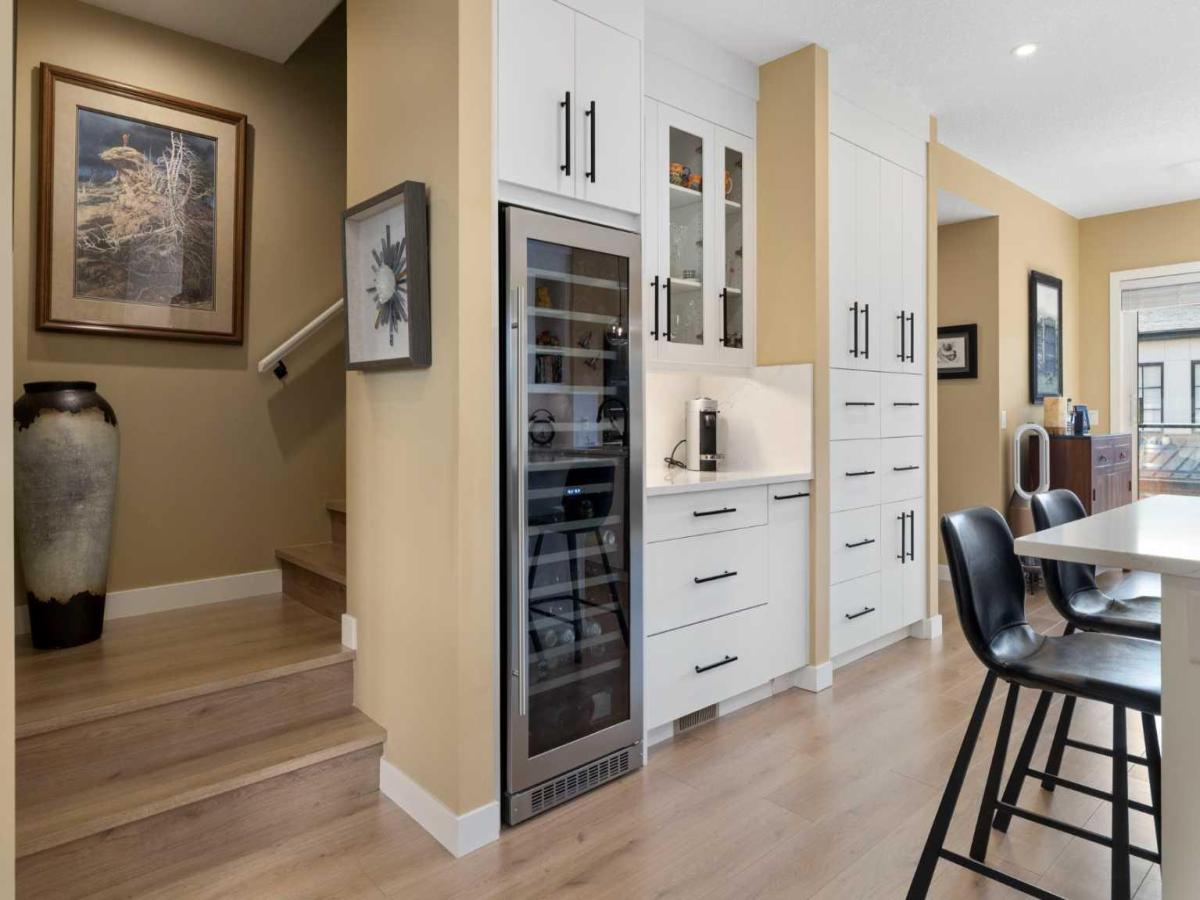 MLS #A2256371 image #0