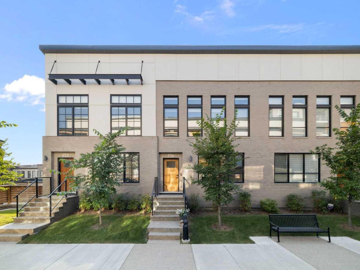 MLS #A2256371 image #0