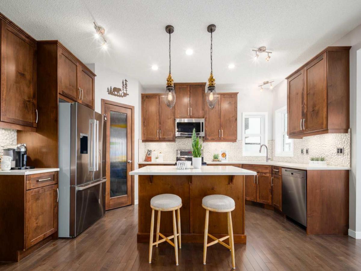 MLS #A2256603 image #0