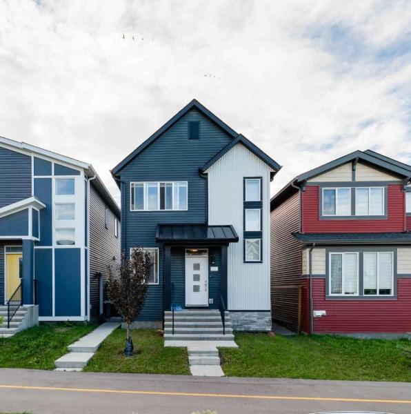 672 Livingston Way NE Calgary AB T3P1N8 | MLS #A2256711 MLS #A2256711 image #0